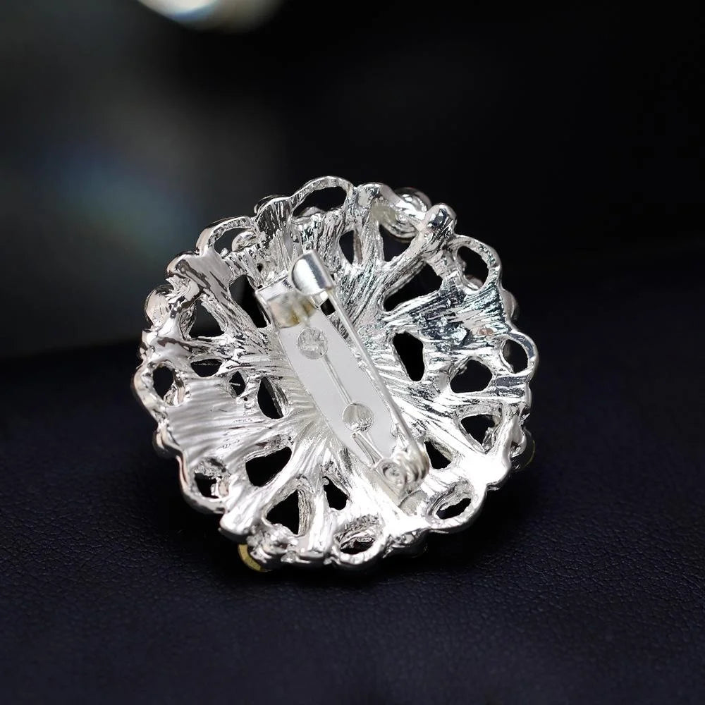 Elegant Hollow Silver Alloy Rhinestone Floral Brooch For Women Sparkling Lapel Pin Corsage Suit Accessory Gift