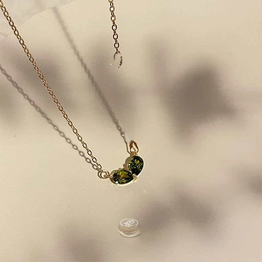 French Vintage Copper Green Sprout Heart Zircon Pendant Necklace For Women Light Luxury Collarbone Chain