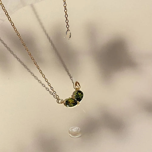 French Vintage Copper Green Sprout Heart Zircon Pendant Necklace For Women Light Luxury Collarbone Chain