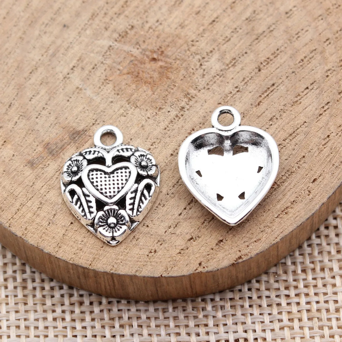 18x14mm 1.05g Antique Silver Zinc Alloy Leaf Flower Heart Charm Pendant for DIY Jewelry Making