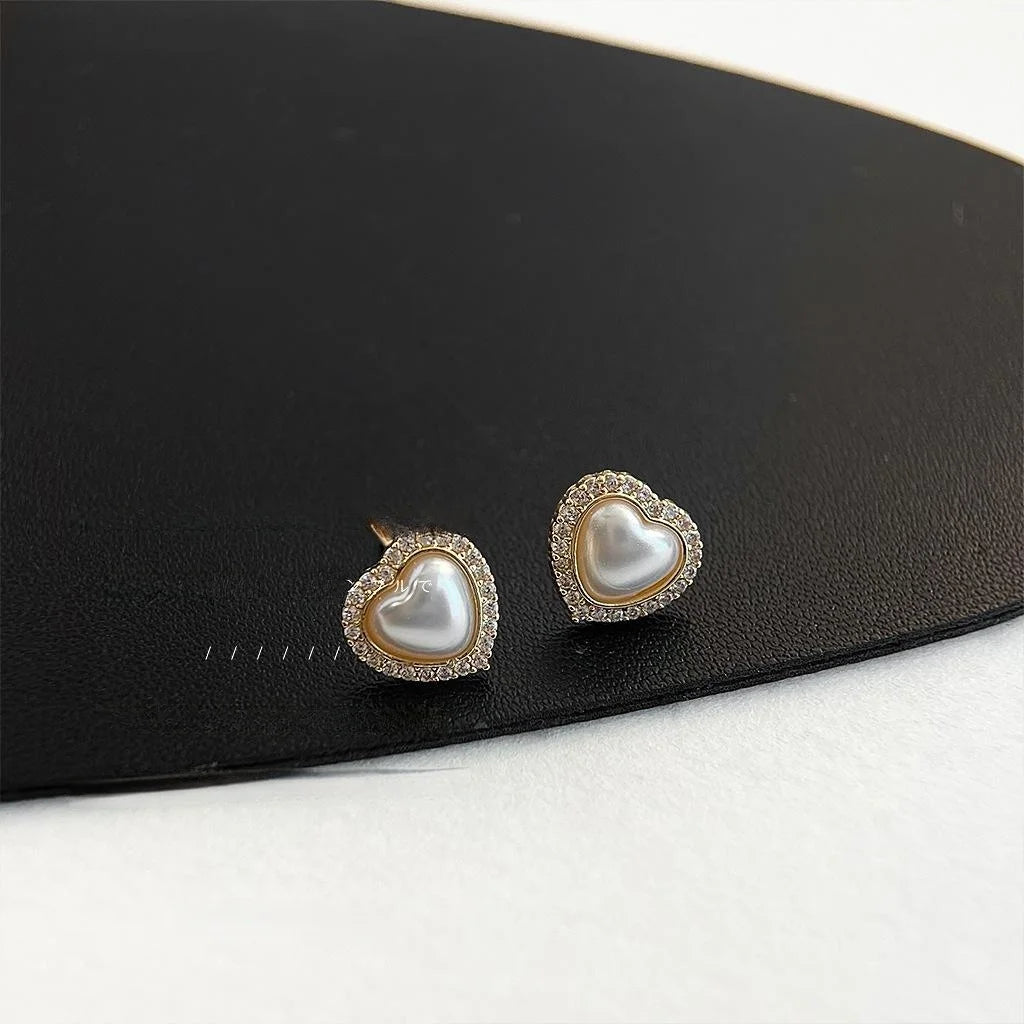 French Hepburn Style Micro Pave Zircon Heart Stud Earrings Copper Light Luxury Jewelry