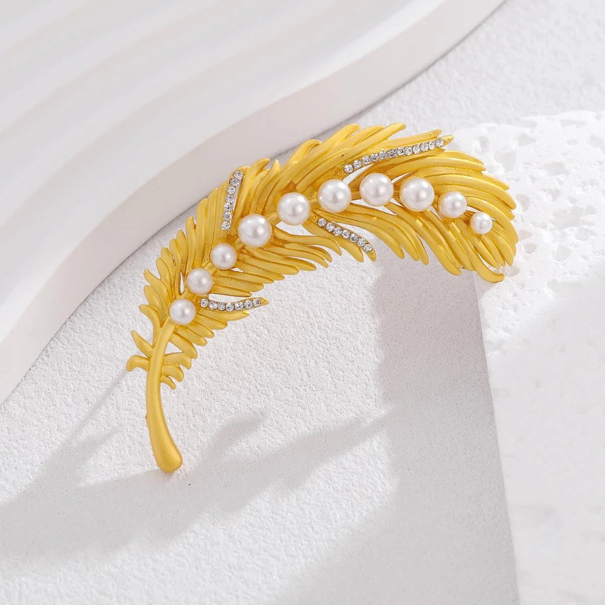 Elegant Gold Alloy Feather Brooch With Pearl And Rhinestone Accents, Luxury Lapel Pin Corsage Gift