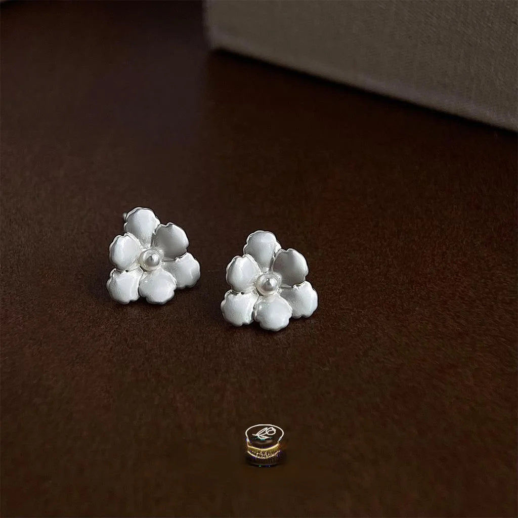Matte Silver Plated Copper 3D Iris Flower Stud Earrings, Sweet Minimalist Style