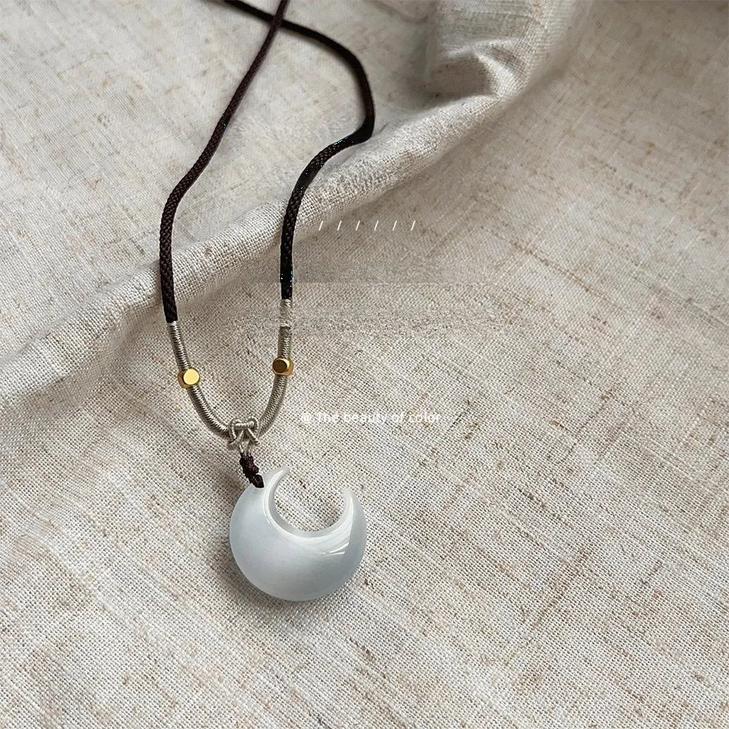 New Chinese Style Copper Glass Cat Eye Moon Geometric Collarbone Necklace For Women