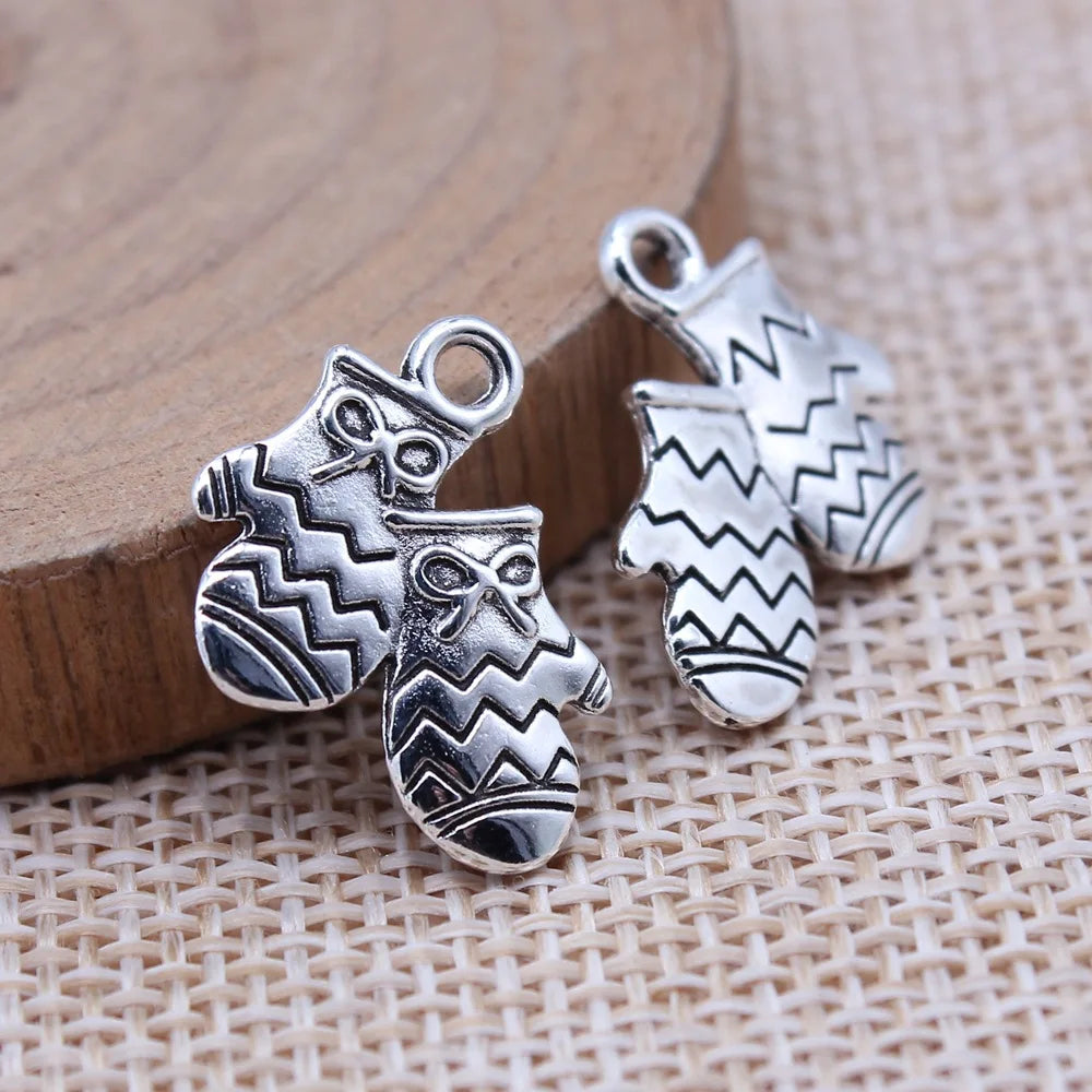 14x16mm 1.2g Antique Silver Zinc Alloy Glove Charm Pendant for DIY Bracelet Necklace Making