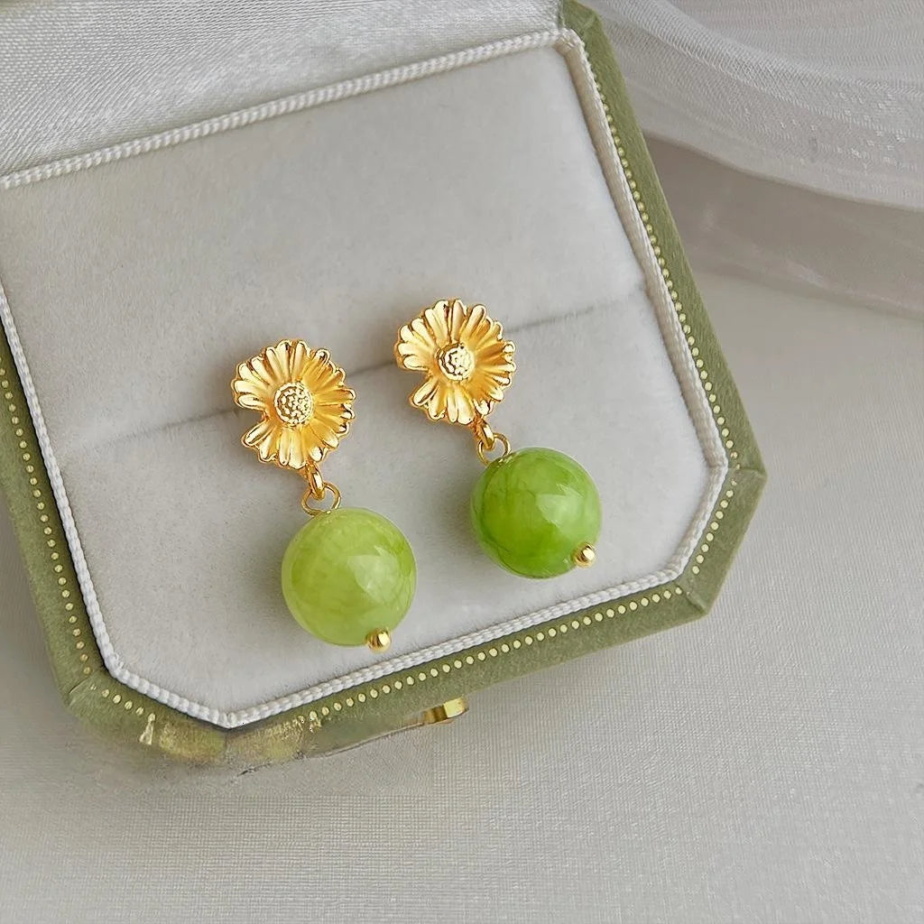 Forest Style Green Daisy Natural Stone Drop Earrings, Eco Friendly Copper Handmade Floral Jewelry