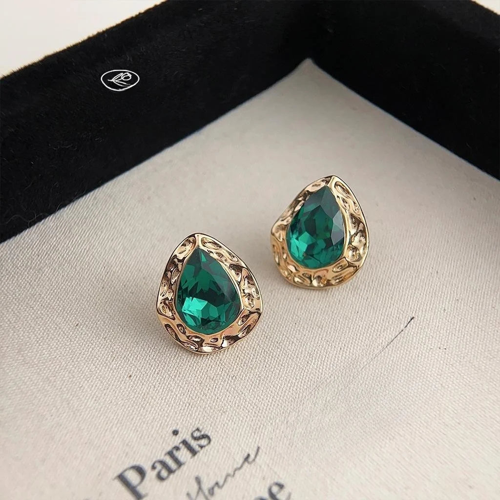 Court Style Teardrop Glass Crystal Stud Earrings Hammered Copper Vintage Luxury Jewelry