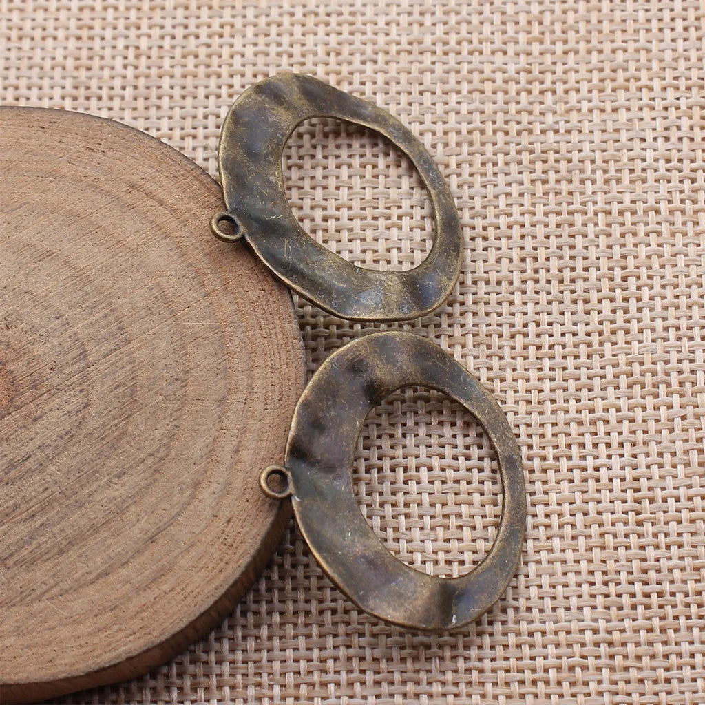 32x29mm 2.4g Antique Bronze Zinc Alloy Hollow Hammered Geometric Charm Pendant for DIY Jewelry Making