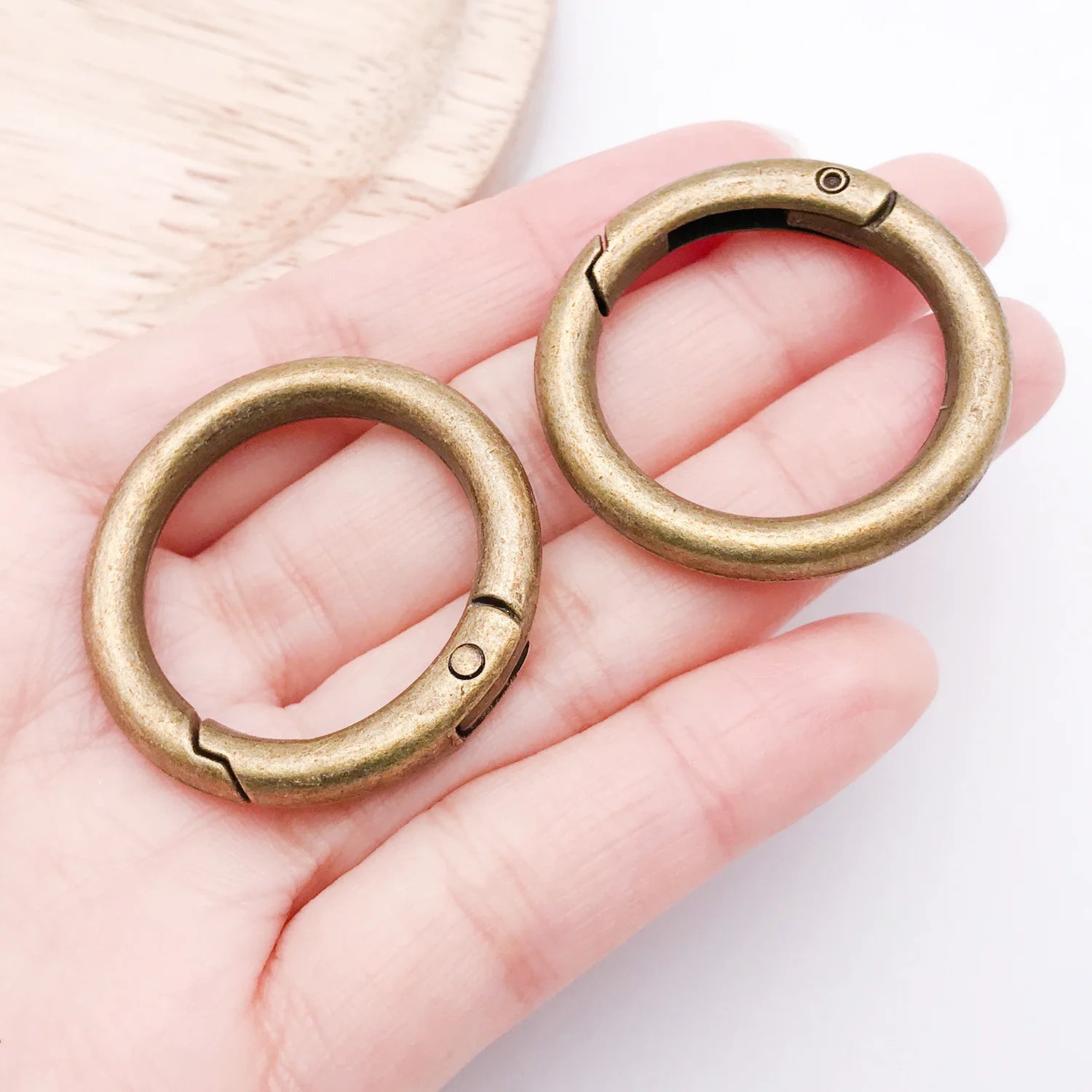 Zinc Alloy Round Spring Ring Clasp Connector for Bag Strap and DIY Jewelry Findings