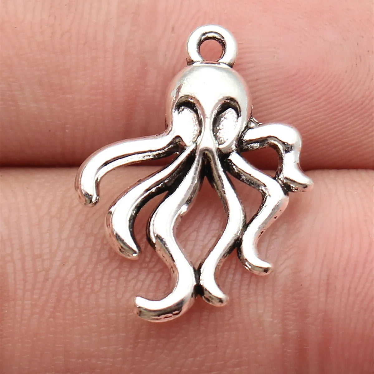 24x18mm 2.1g Antique Silver Zinc Alloy Double Sided Octopus Fish Charm Pendant for DIY Jewelry Making