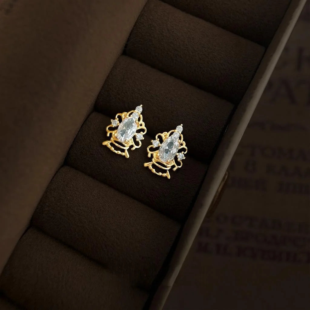 Light Luxury Copper Zircon Crown Stud Earrings For Women Minimalist Geometric Line Jewelry