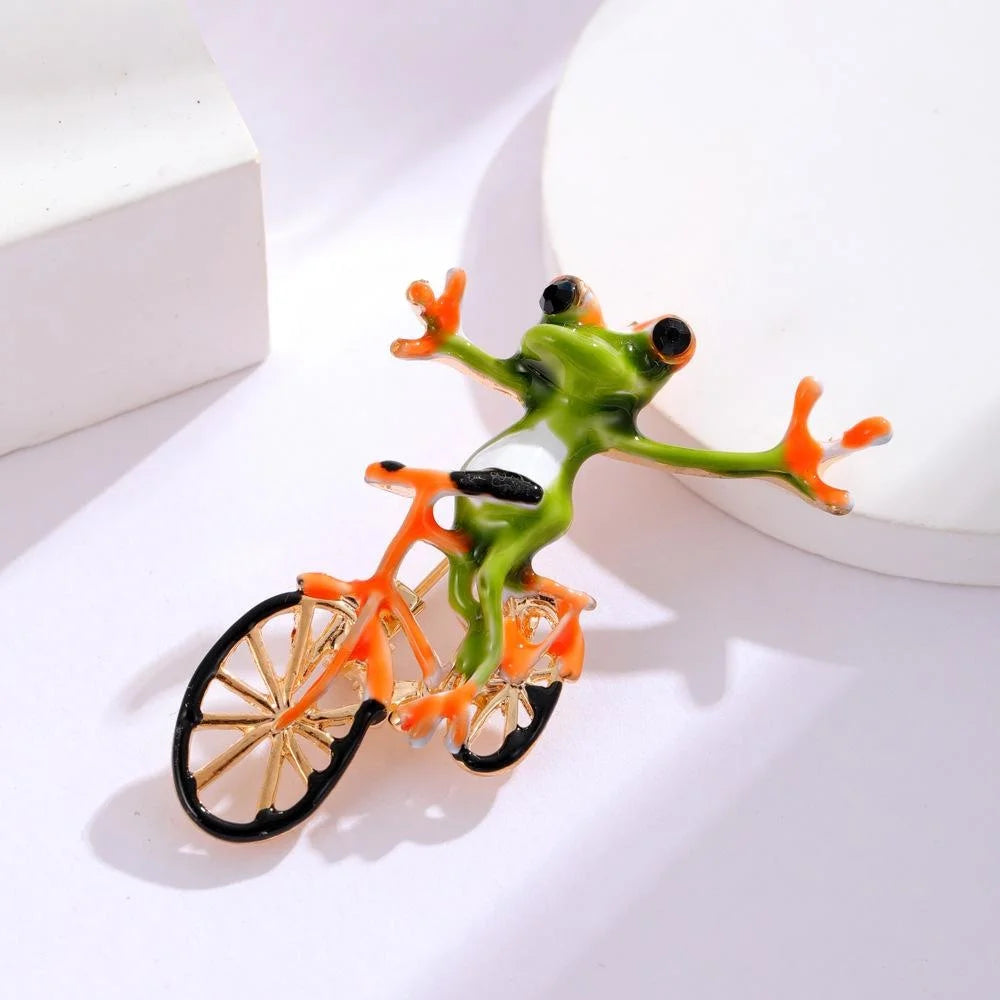 Cute Enamel Frog Riding Bicycle Brooch For Women, Creative Animal Lapel Pin Suit Coat Accessory Gift