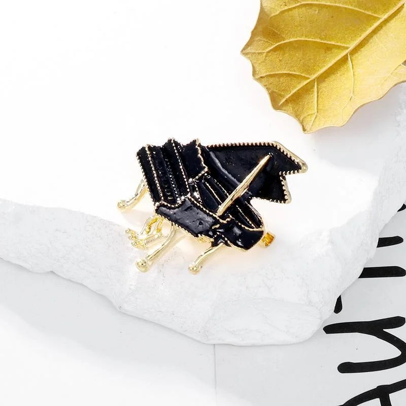 Elegant Black Enamel Grand Piano Brooch, Gold Tone Alloy Musical Instrument Lapel Pin Suit Accessory Gift