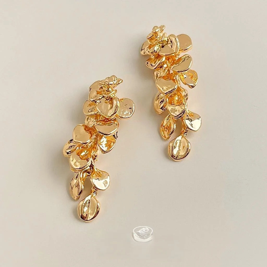 Light Luxury Gold Metal Flower Leaf Long Tassel Drop Earrings Vacation Statement Jewelry