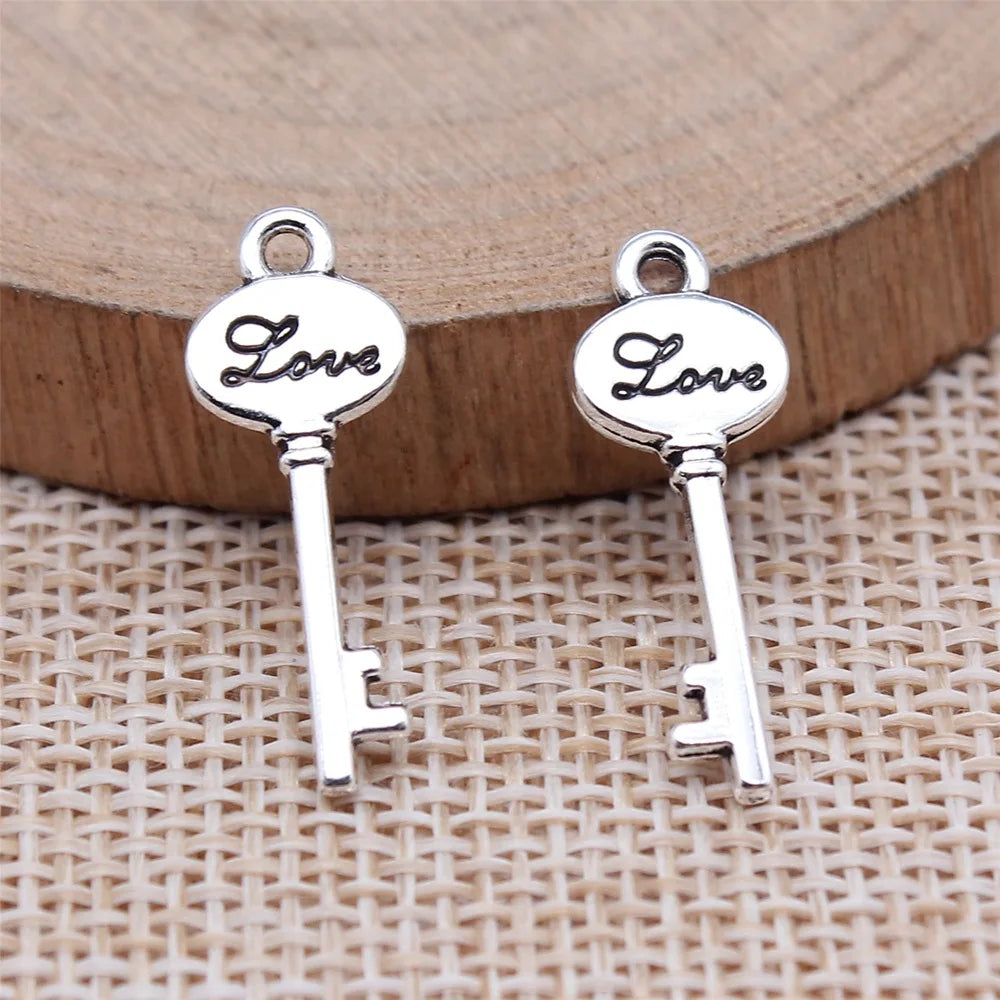 8x23mm 0.7g Antique Silver Zinc Alloy LOVE Key Charm Pendant for DIY Necklace Bracelets