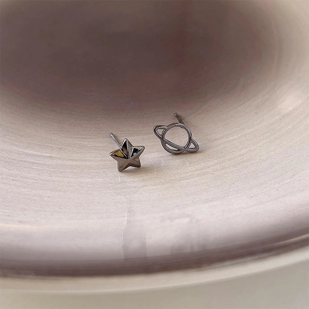 Asymmetric Mini Gunmetal Star Spaceship Copper Stud Earrings Minimalist Style