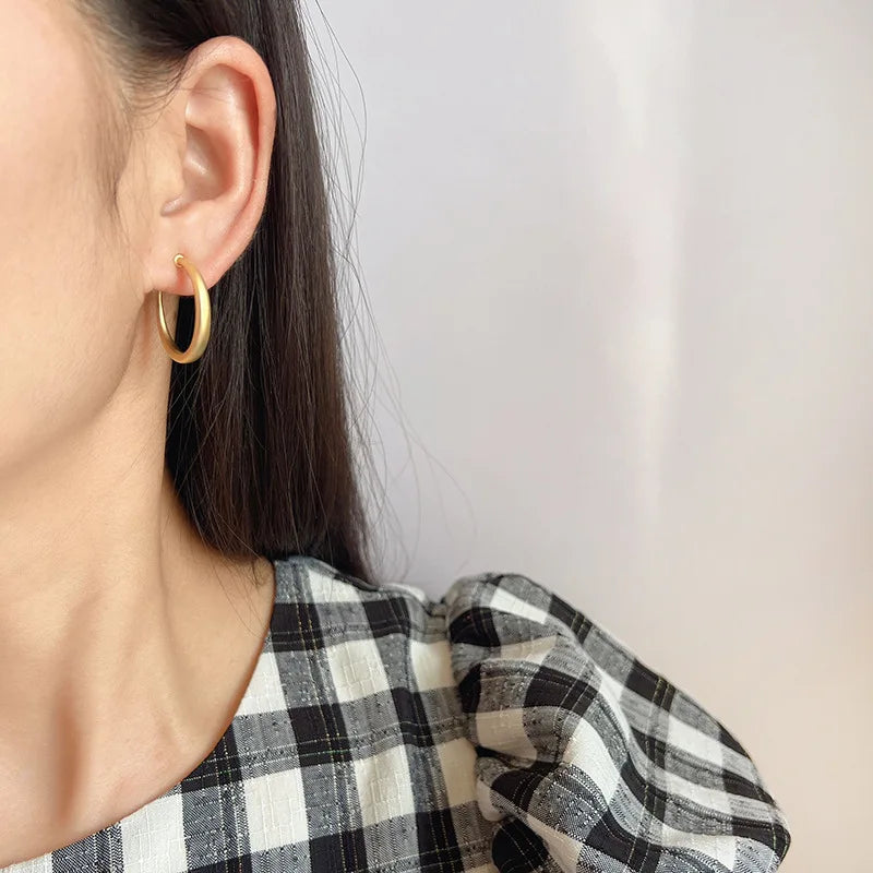 Elegant Matte Gold Alloy Round Hoop Stud & Clip On No Piercing Minimalist Plain Circle Earrings