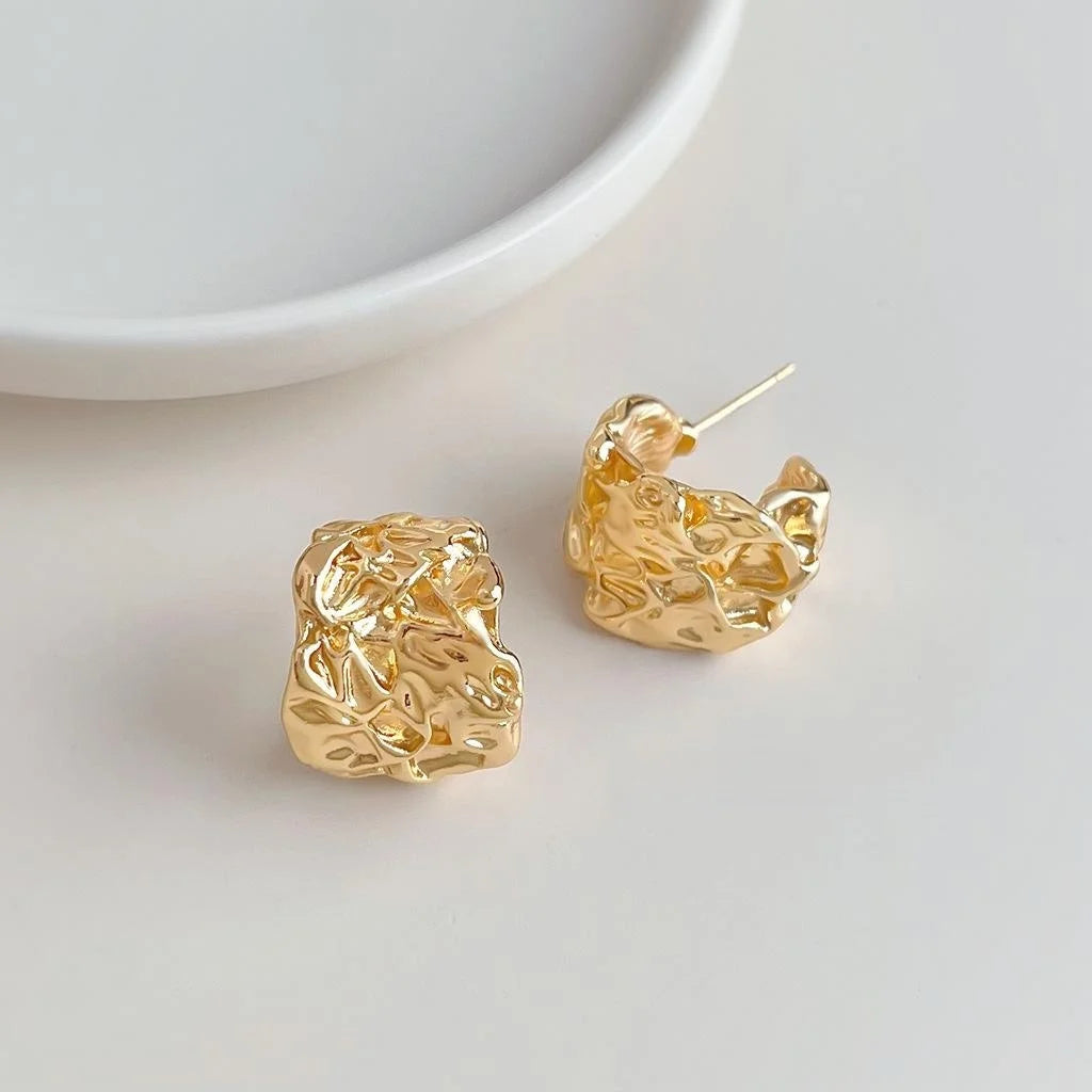 14K Gold Plated Copper Alloy Textured Irregular Floral Drop Earrings Light Luxury Style