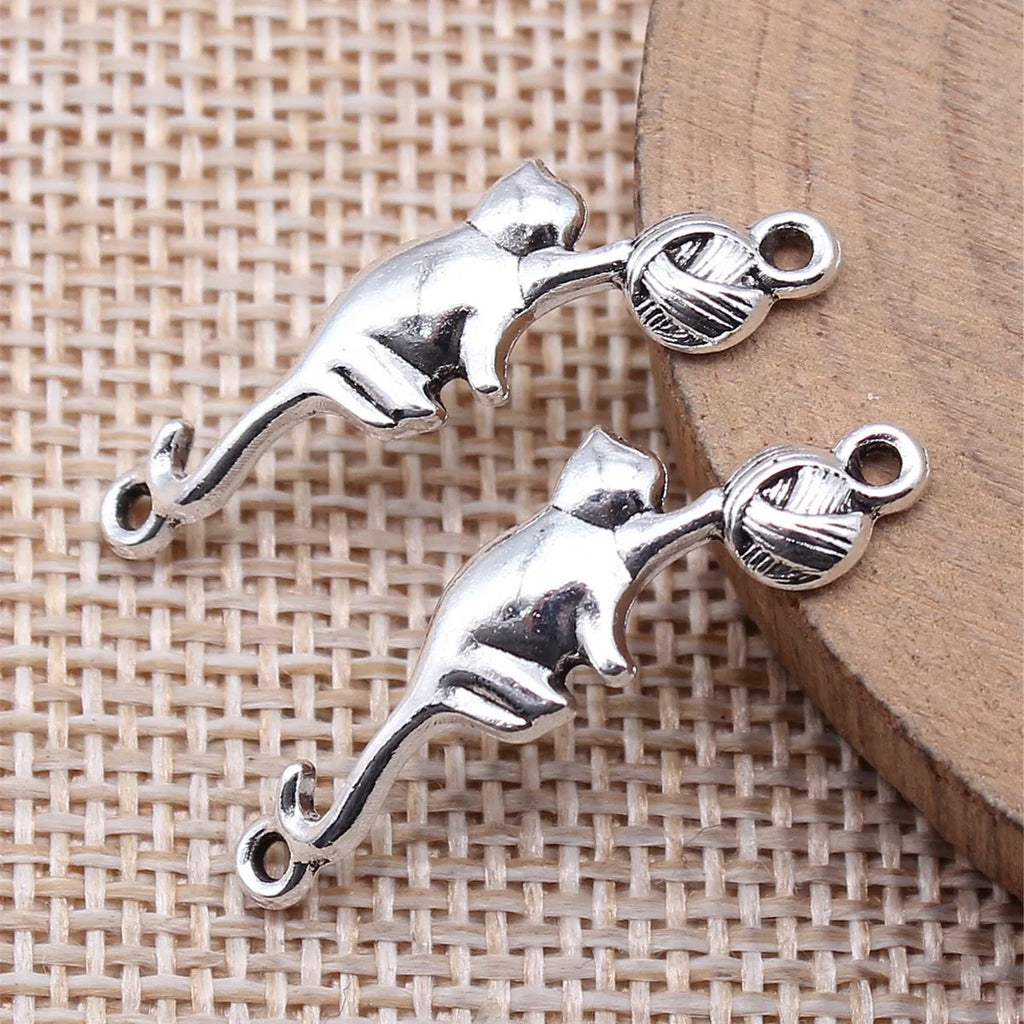 30x9mm 1.2g Antique Silver Zinc Alloy Cat Playing Yarn Ball Connector Charm for DIY Jewelry