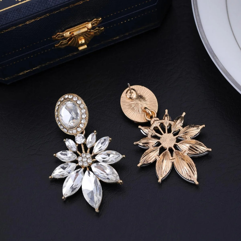 Luxury Vintage Alloy Rhinestone Crystal Flower Stud Earrings For Women Wedding Party Banquet Gift