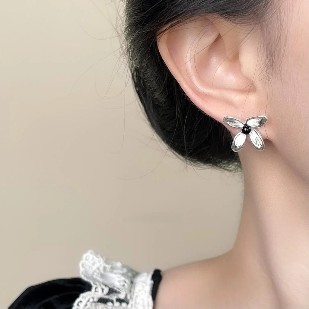 Elegant Designer Resin Copper Flower Stud Earrings With Silver Plated Pins