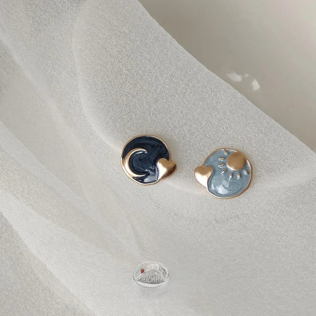 Korean Japanese Retro Alloy Sun Moon Stud Earrings Asymmetric Starry Sky Heart Oil Drip