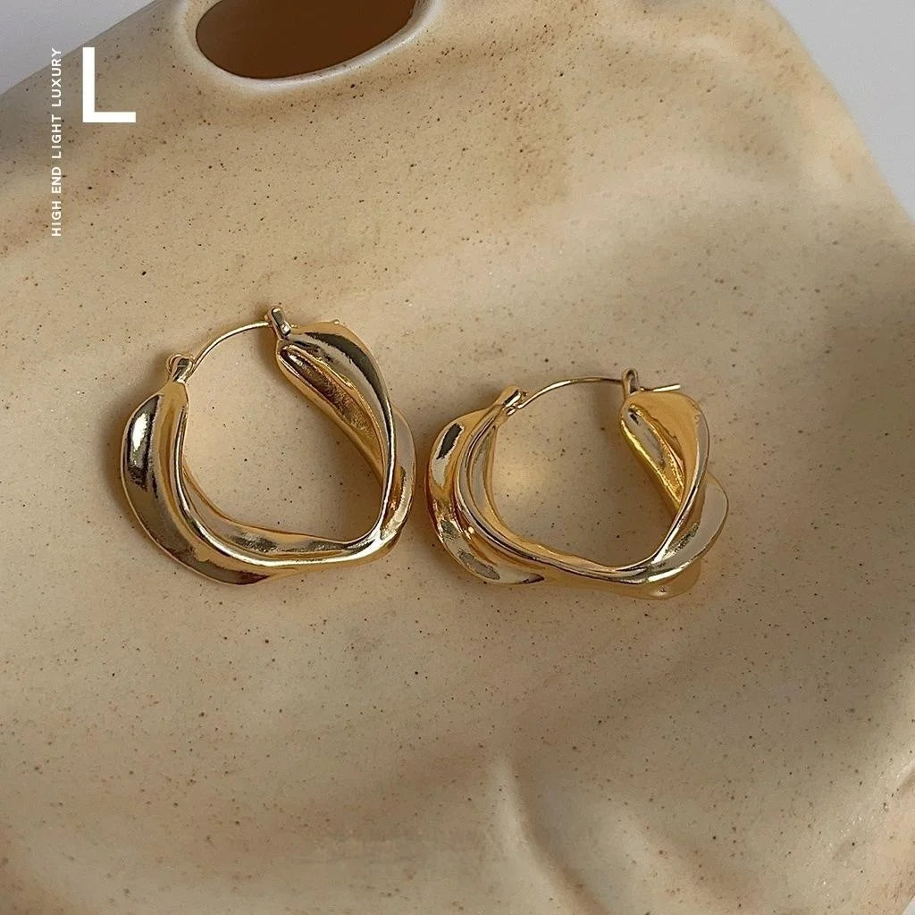 French Vintage Irregular Geometric Copper Drop Earrings, Elegant Round Commuter Jewelry