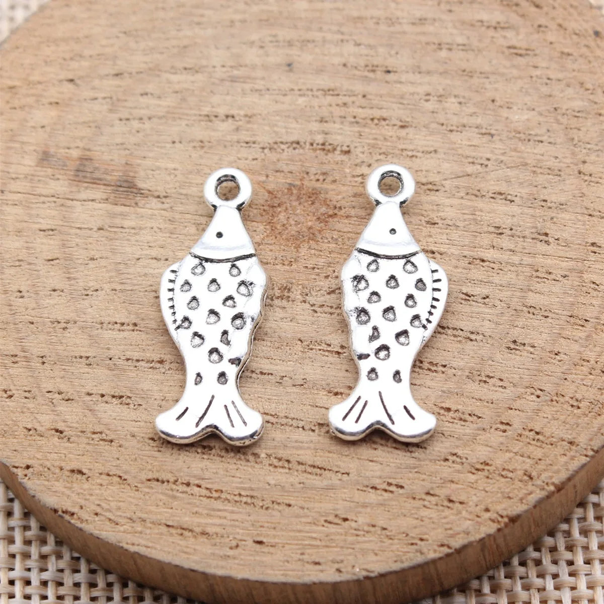 25x9mm 1.5g Multicolor Zinc Alloy Fish Charm Pendant for DIY Necklace Bracelet Jewelry Making