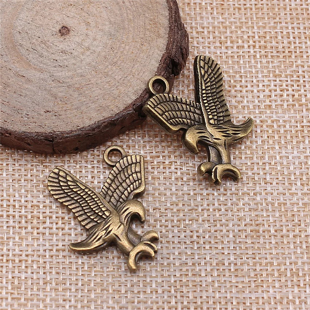 31x27mm 5.1g Multicolor Zinc Alloy Eagle Charm Pendant for DIY Bird Theme Necklace Bracelet Making