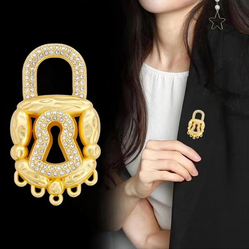 Luxury Gold Lock Keyhole Rhinestone Brooch Pin, Elegant Alloy Lapel Pin Corsage Suit Accessory Gift