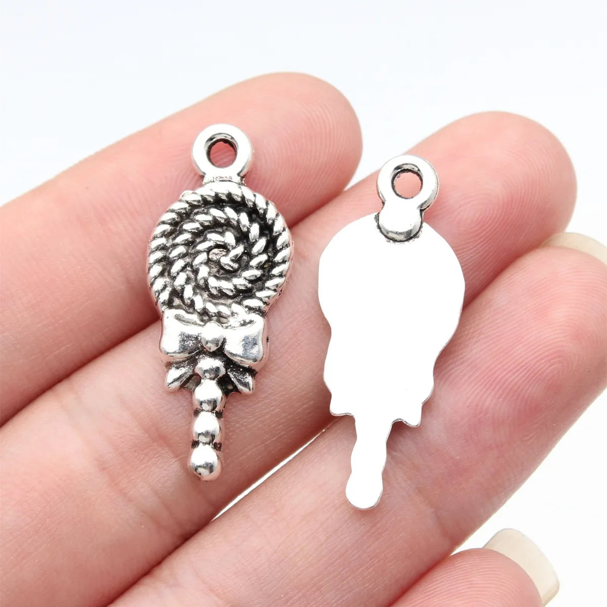 31x13mm 2.5g Antique Silver Zinc Alloy Lollipop Charm Pendant for DIY Jewelry and Garment Decor