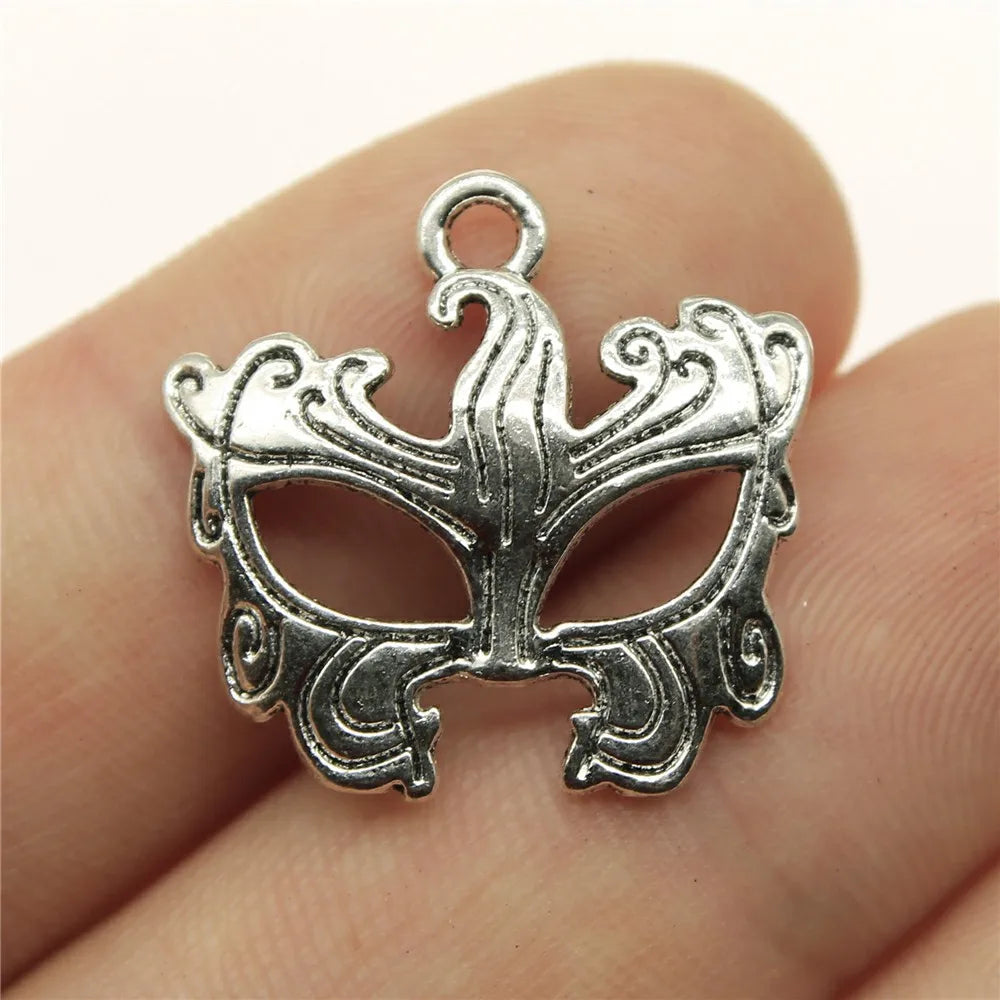 21x22mm 1.4g Antique Silver Zinc Alloy Mask Charm Pendant for DIY Necklace Bracelet Making