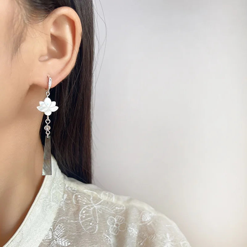 Vintage Natural Shell Lotus Flower Long Tassel Stud & Clip On No Piercing Chinese Style Dangle Earrings
