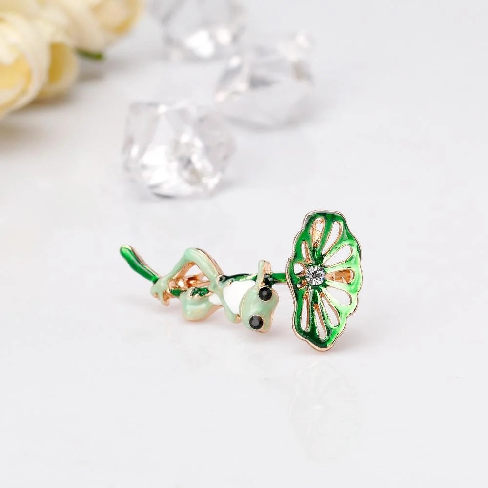 Cute Green Enamel Frog Under Lotus Leaf Brooch With Rhinestone, Women's Lapel Pin Corsage Gift