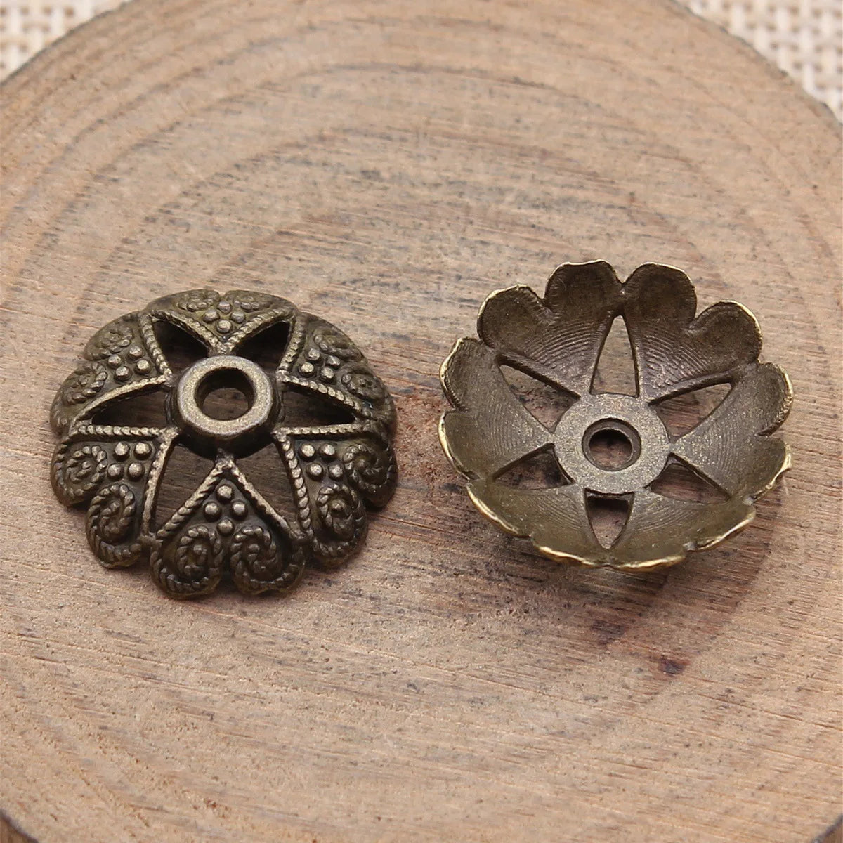 19x19x5.9mm 1.4g Multicolor Zinc Alloy Flower Bead Caps for DIY Bracelet Necklace Jewelry Making