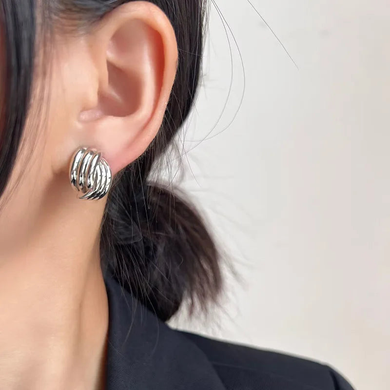 Elegant Minimalist Geometric Interlaced Swirl Alloy Stud & Clip On No Piercing Metal Knot Earrings