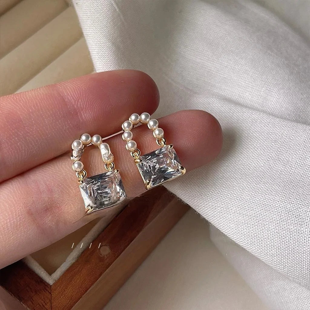 French Vintage Copper U-Shaped Pearl Zircon Handbag Stud Earrings For Women