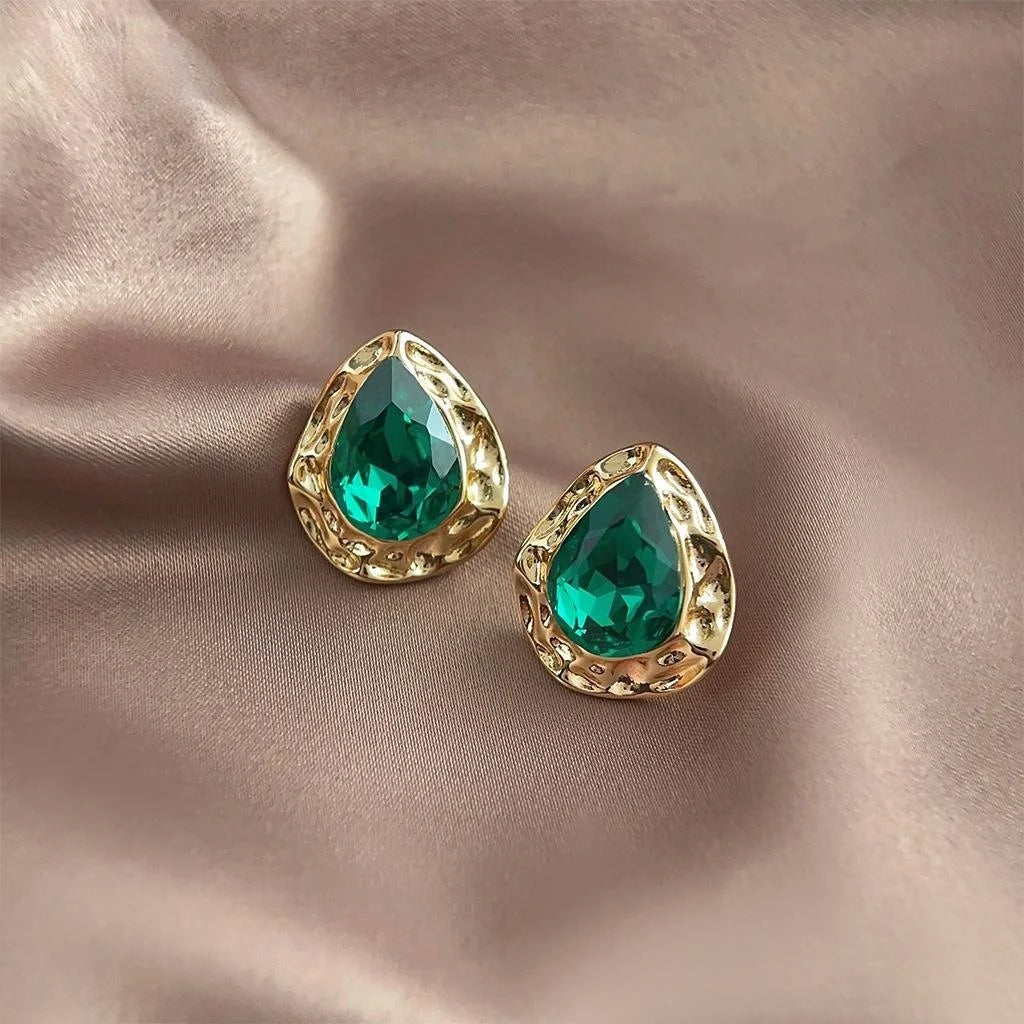 Court Style Teardrop Glass Crystal Stud Earrings Hammered Copper Vintage Luxury Jewelry
