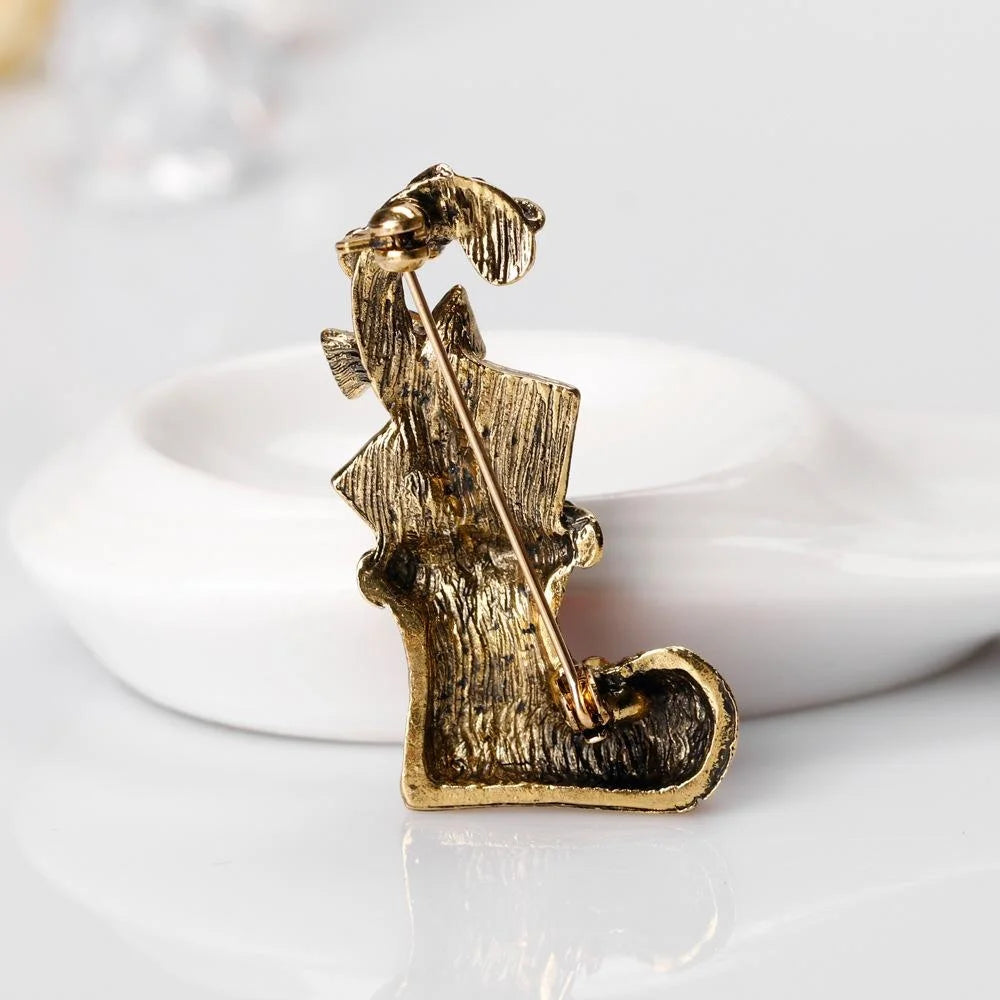 Cute Christmas Stocking Alloy Rhinestone Brooch, Red Green Holiday Lapel Pin Corsage Gift For Women