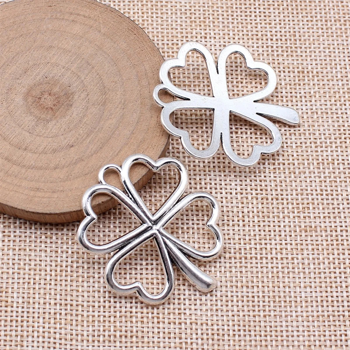 42x36mm 6.6g Multicolor Zinc Alloy Hollow Heart Four Leaf Clover Charm Pendant for DIY Jewelry Making