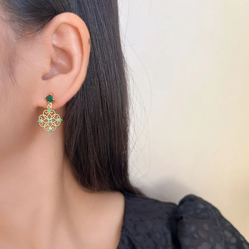 Vintage Chinese Style Green Zircon Geometric Filigree Disc Stud & Clip On No Piercing Earrings