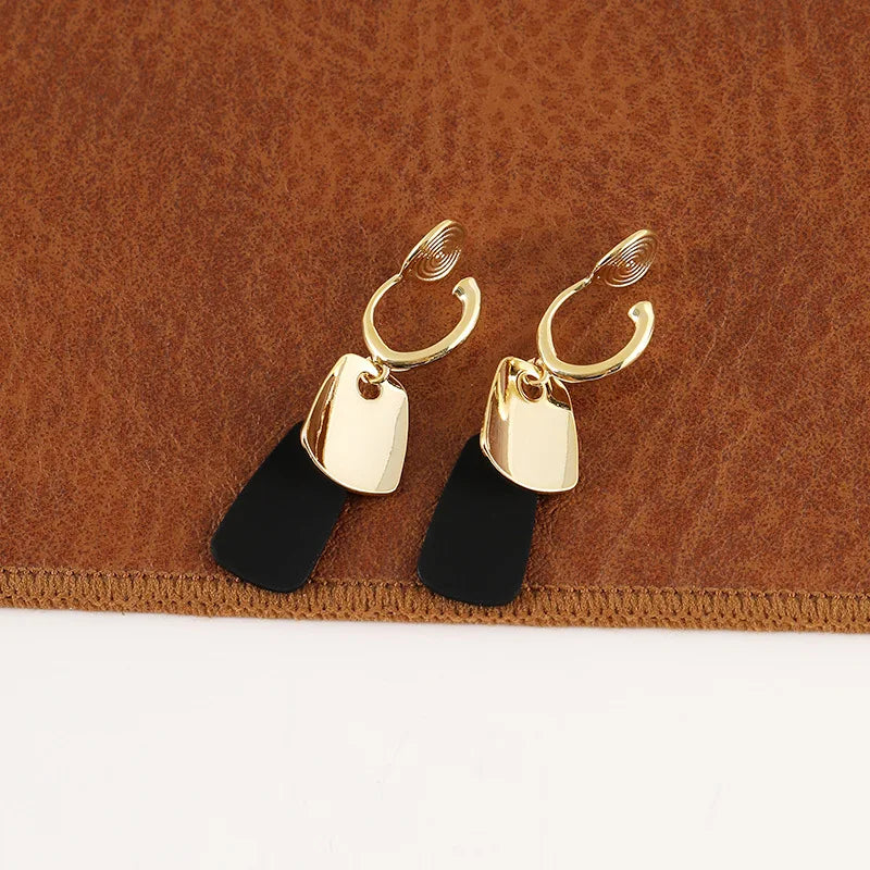 Elegant Contrast Color Geometric Black Enamel Gold Alloy Dangle Stud & Clip On No Piercing Earrings