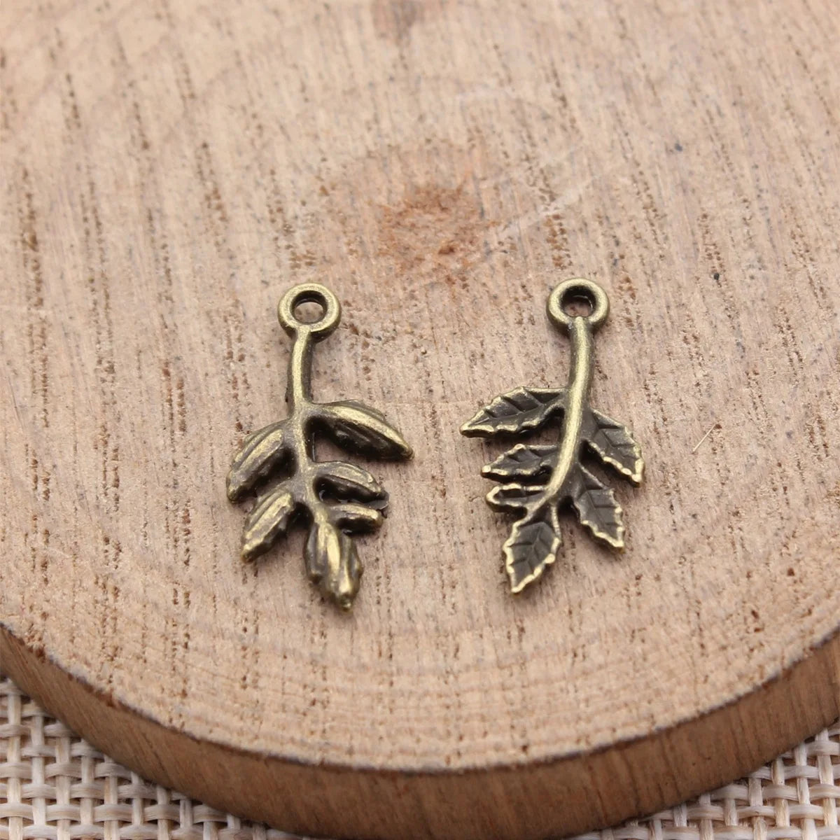 20x10mm 0.58g Multicolor Zinc Alloy Branch Charm Pendant for DIY Necklace Bracelet Making