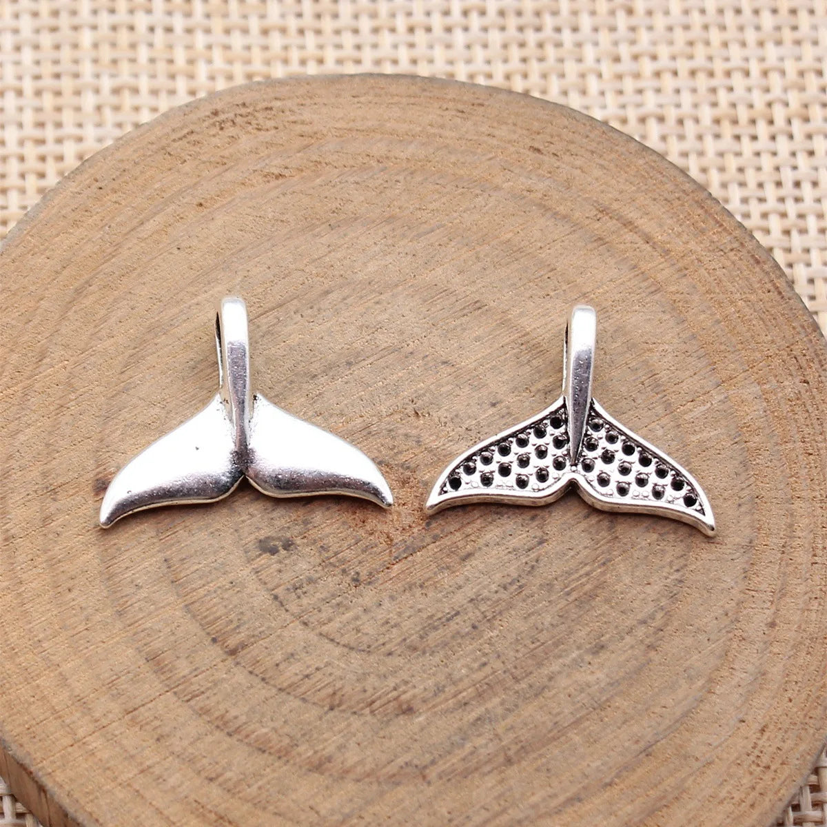 19x15mm 1.2g Antique Silver Tone Zinc Alloy Fish Tail Charm Pendant for Mermaid Theme DIY Jewelry