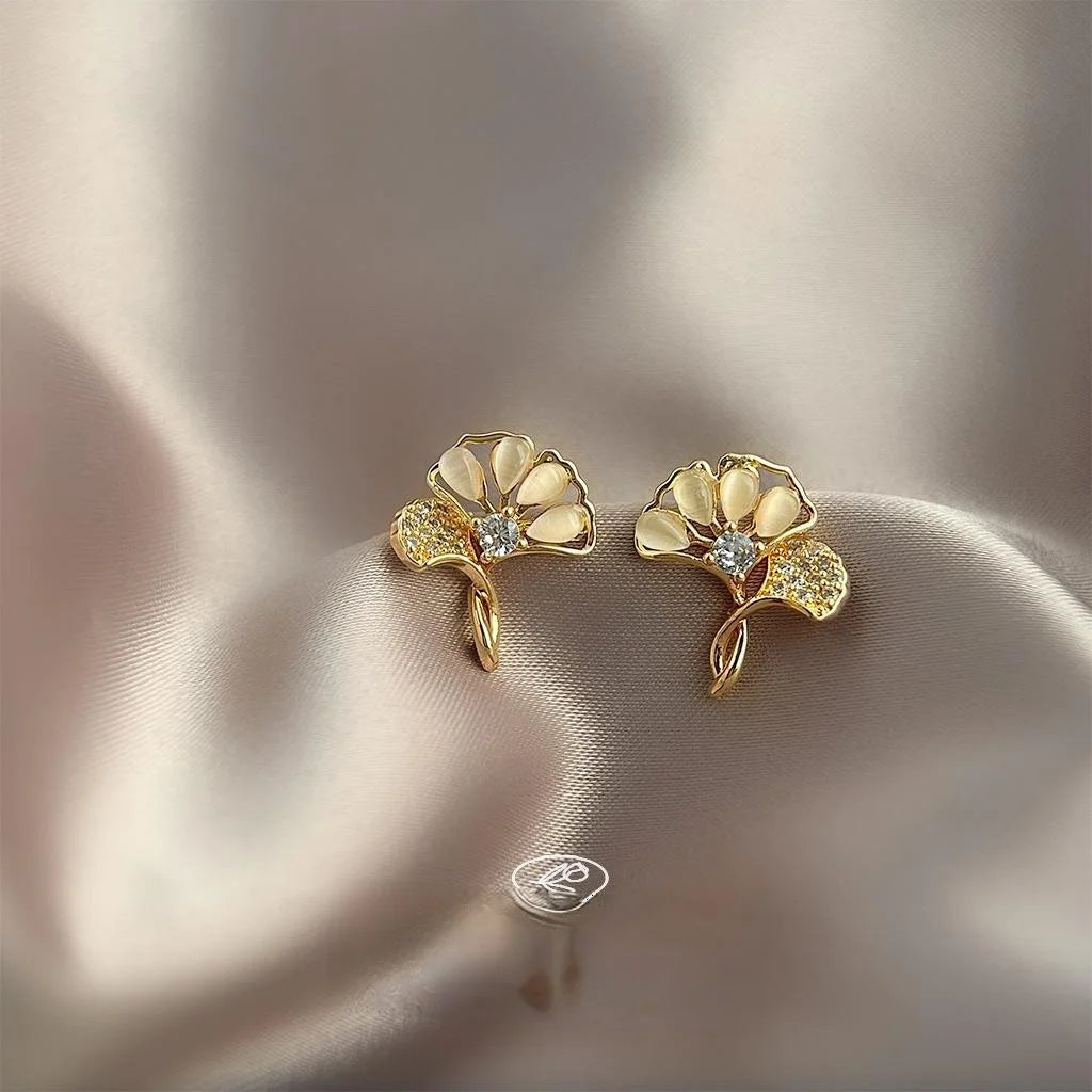 14K Plated Copper Ginkgo Leaf Stud Earrings With Glass Cat Eye Stone And Zircon, Light Luxury Jewelry