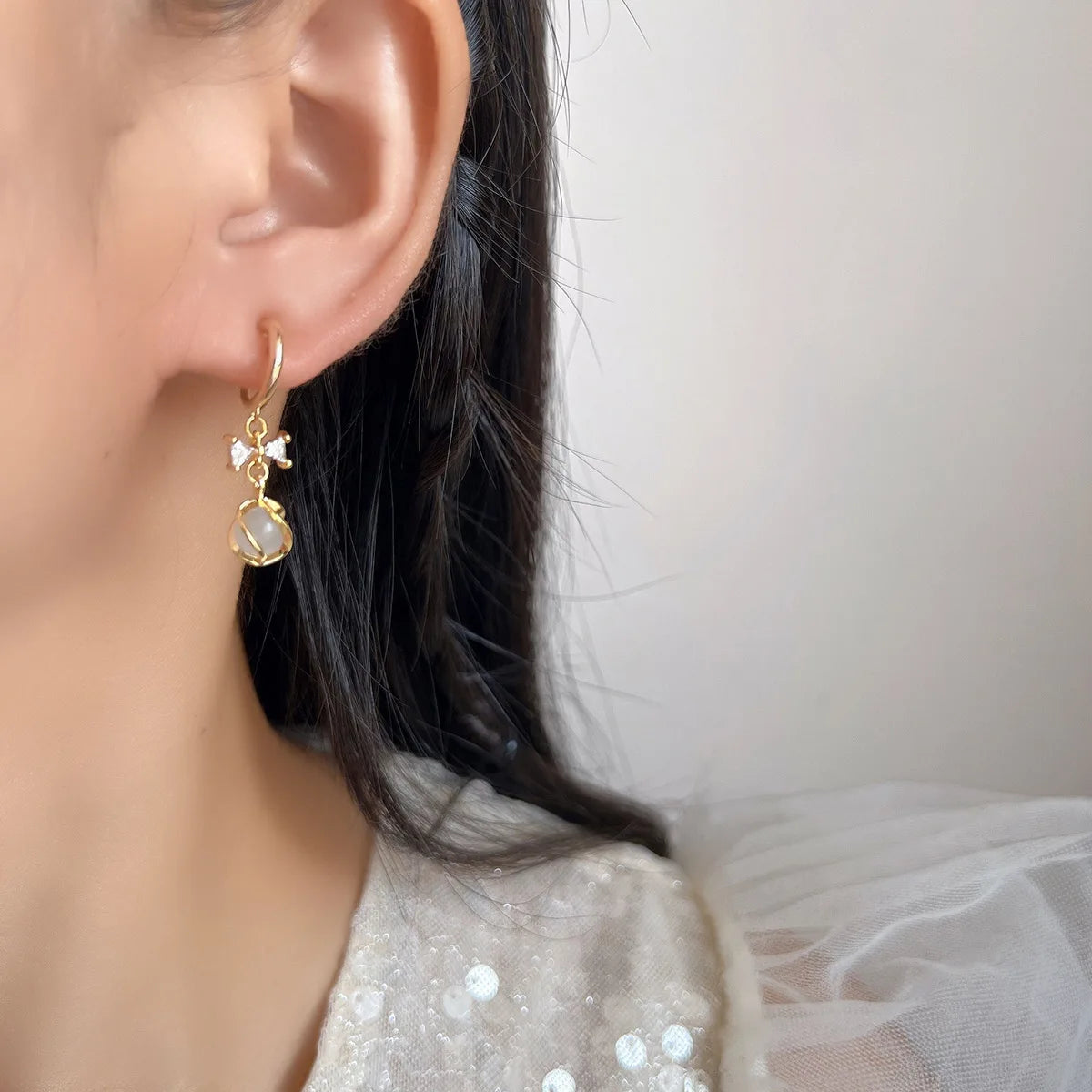 Elegant Cat Eye Stone Spiral Disc Bow Alloy Zircon Stud & Clip On No Piercing Dangle Earrings