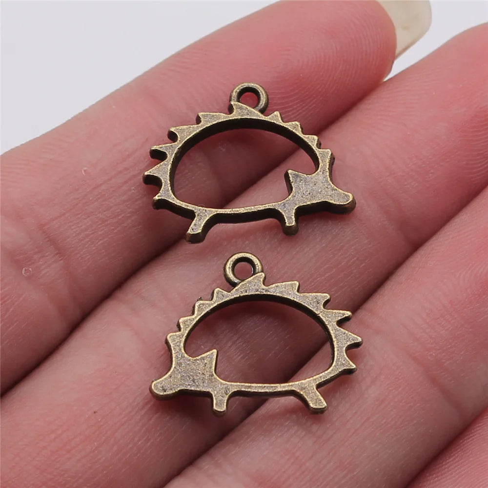 17x21mm 1.4g Multicolor Zinc Alloy Hollow Hedgehog Charm Pendant for Necklace Bracelet Making
