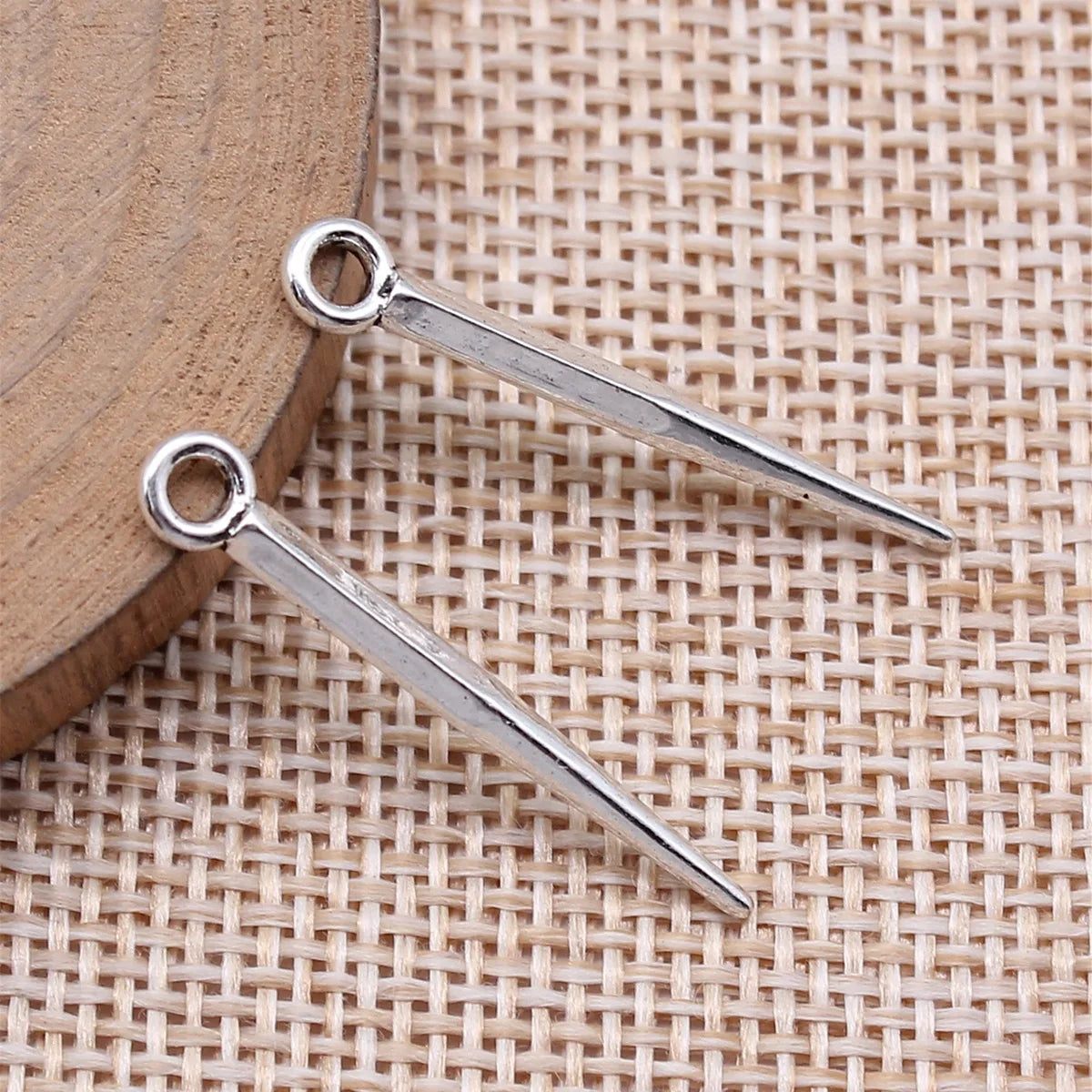 29x2.5mm 0.68g Multicolor Zinc Alloy Pointed Cone Charm Pendant for DIY Necklace Earring Making