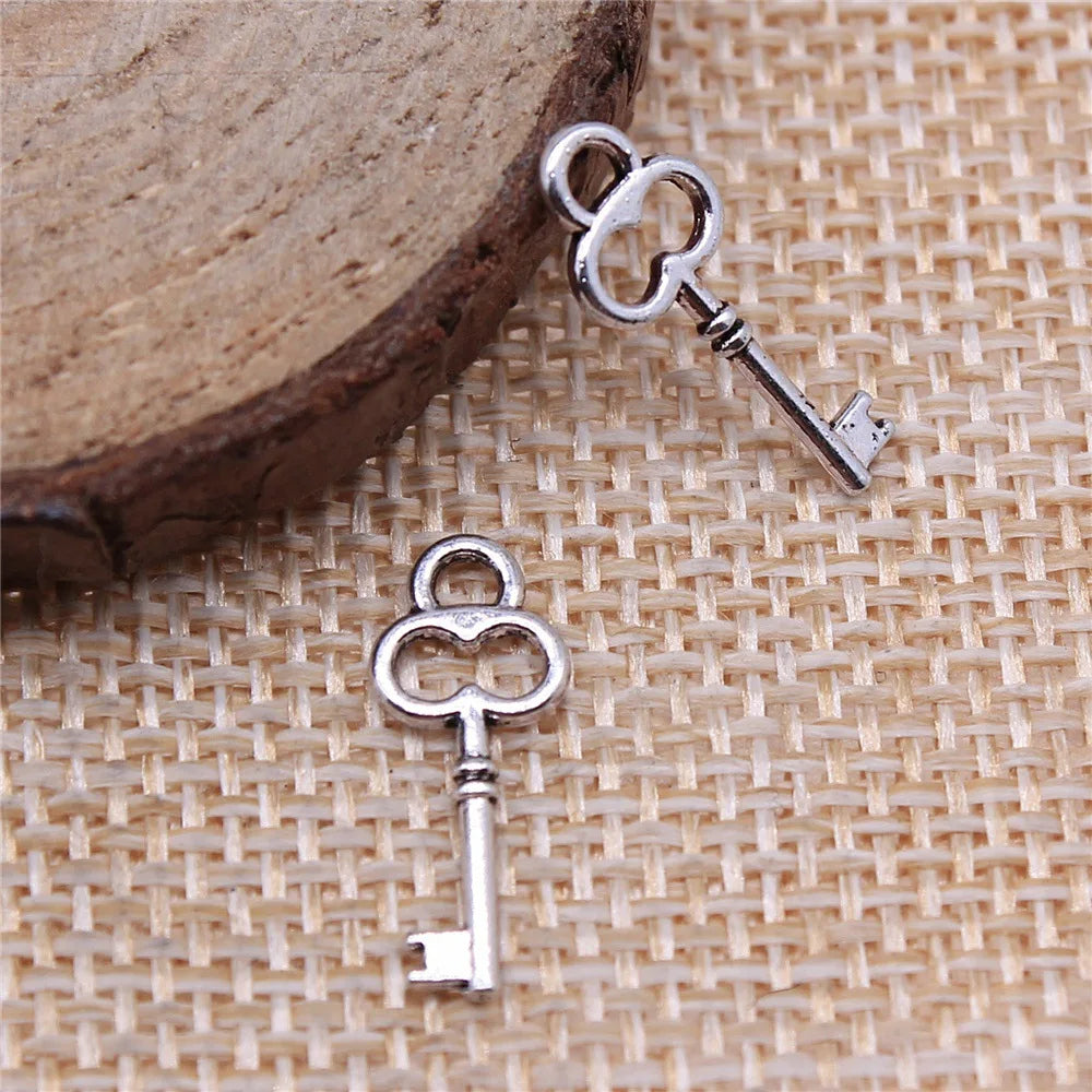 7x17mm 0.2g Antique Silver Zinc Alloy Key Charm Pendant for DIY Bracelet Necklace Jewelry Making