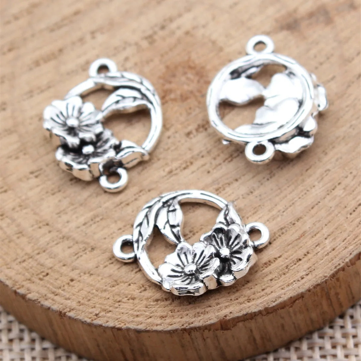 18x14mm 1.3g Antique Silver Zinc Alloy Flower Connector Charm for Bracelet Necklace DIY Jewelry